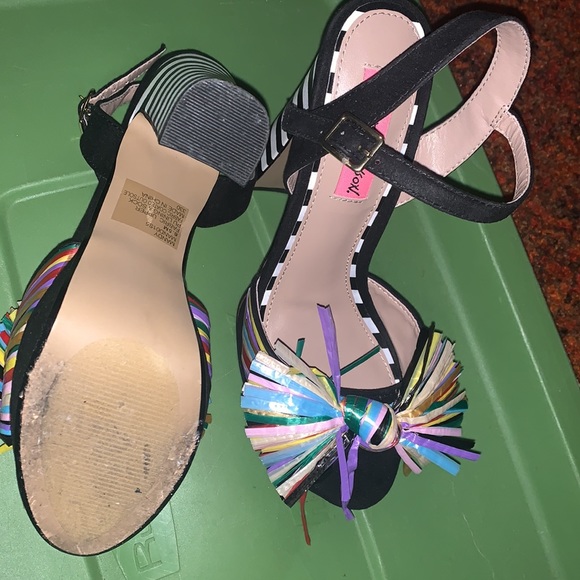 Lovely Betsy Johnson Platform Heels - Picture 2 of 4